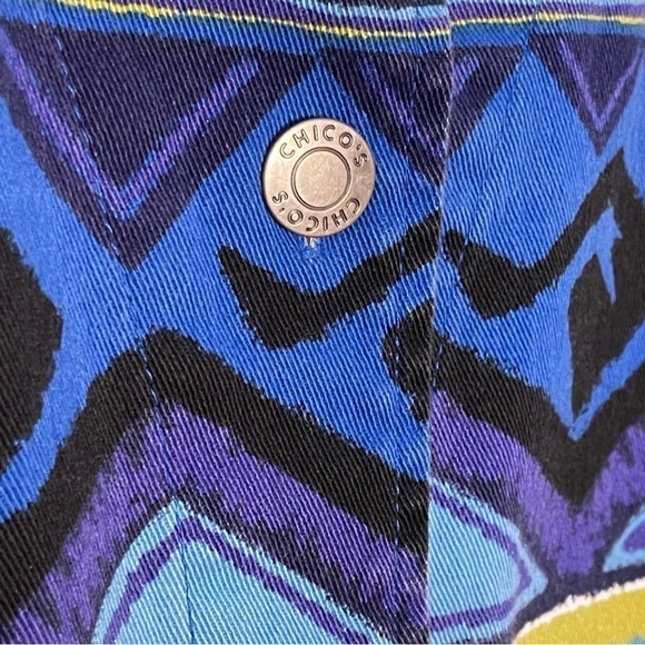 Chicos Anniversary Collection Southwestern Aztec Denim Jacket Size 2 or L - Picture 4 of 10